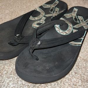 Roxy flip flops